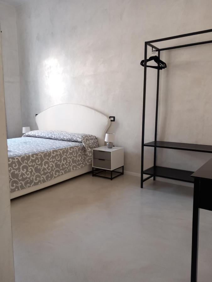 Flower Rooms Κάλιαρι Εξωτερικό φωτογραφία