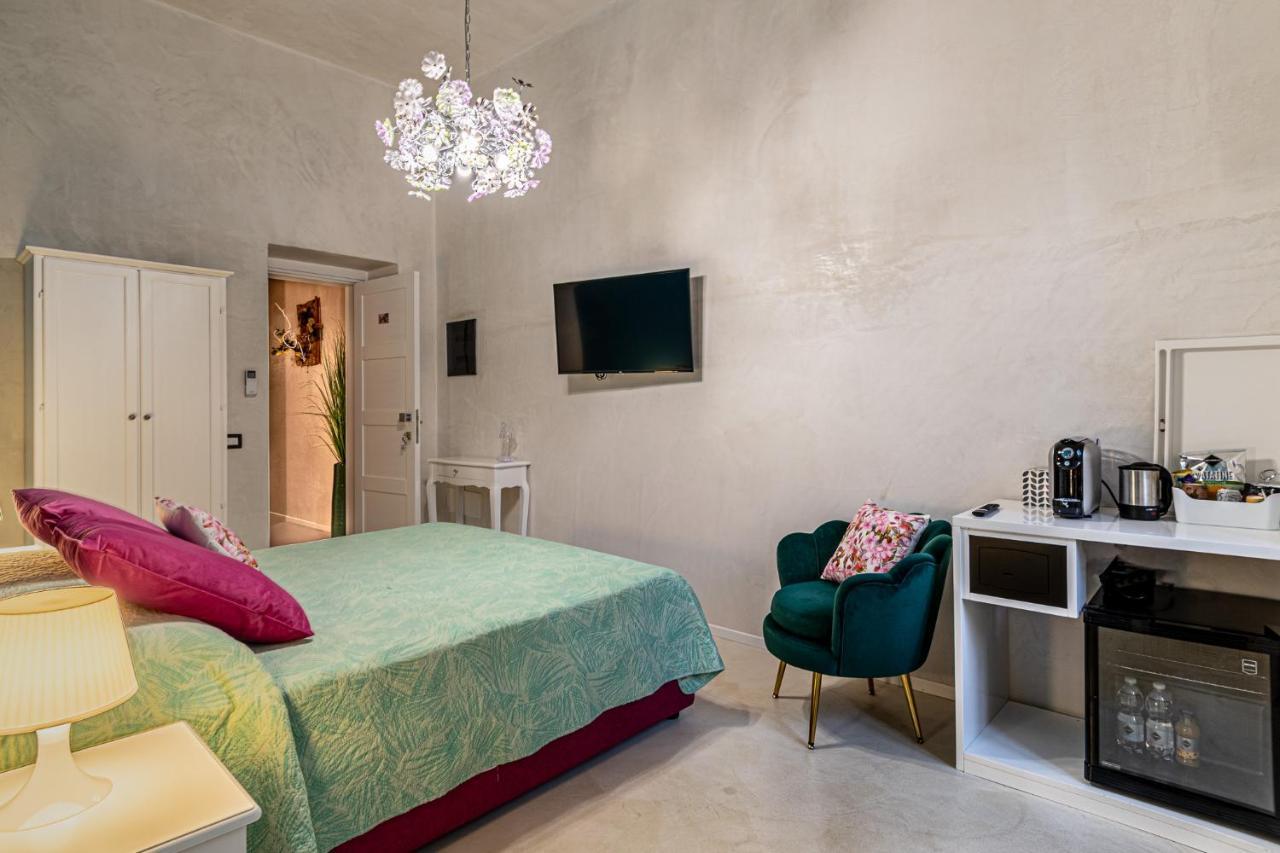 Flower Rooms Κάλιαρι Εξωτερικό φωτογραφία